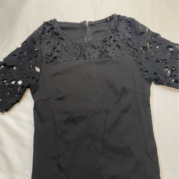 ZHOU size small black lace blouse - Picture 2 of 7